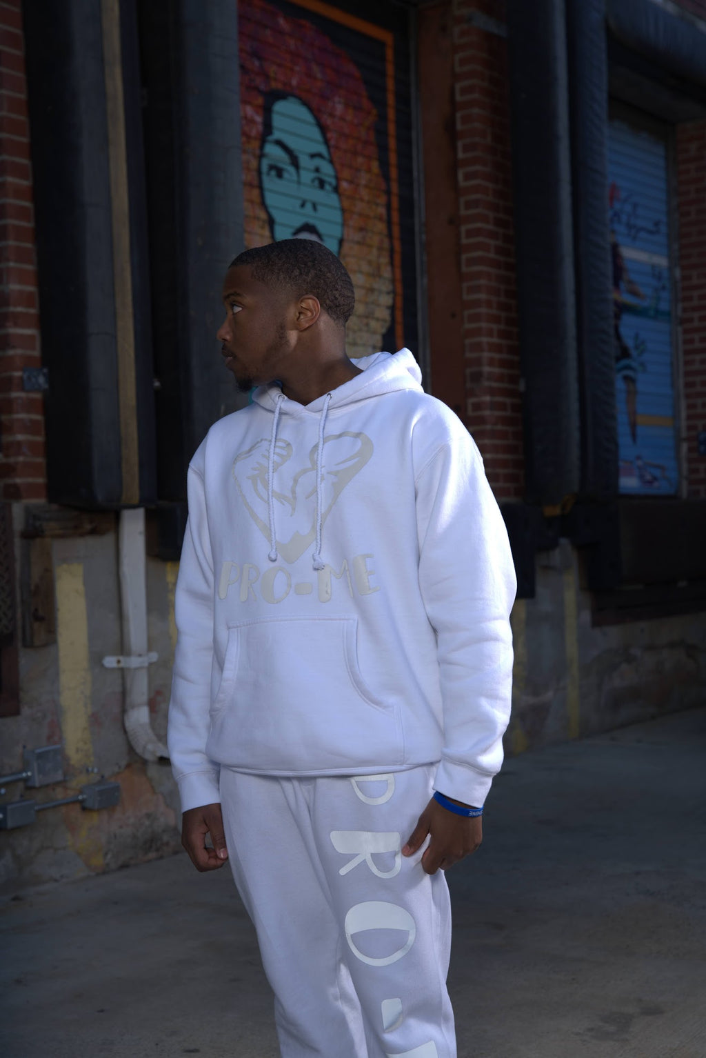 (WHITE) PRO-ME SWEATSUIT BUNDLE